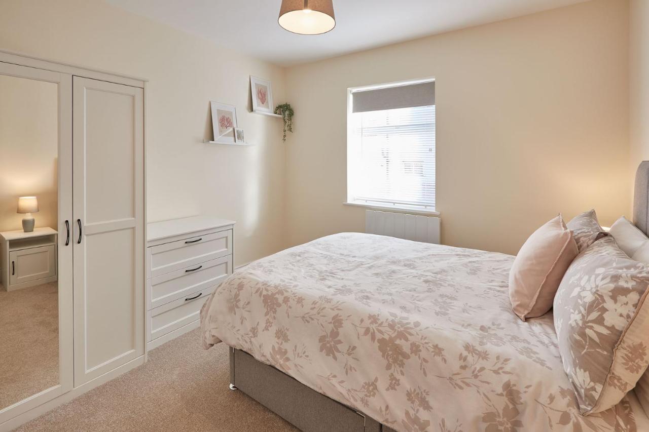 Host & Stay - South Cliff Apartment 스카버러 외부 사진